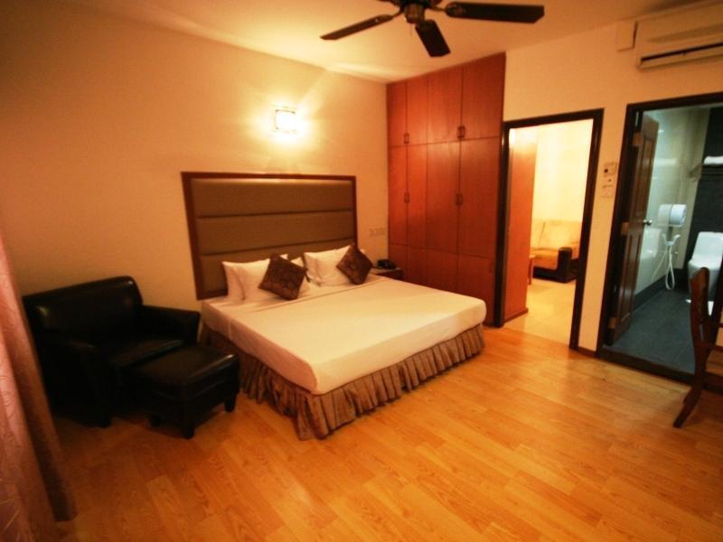 Crystal Lodge Кота Бару Екстериор снимка